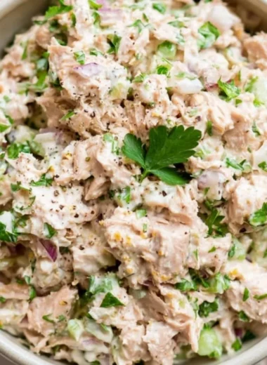 Healthy tuna salad with fresh vegetables and a flavorful dressing