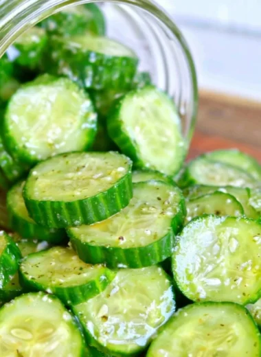 Quick and easy cucumber snack recipe with fresh ingredients