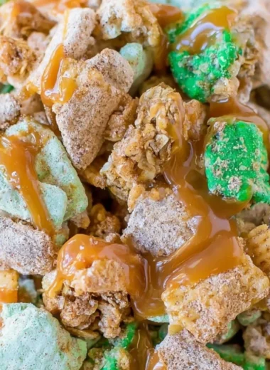 Apple Cinnamon Puppy Chow with tasty treats for dogs
